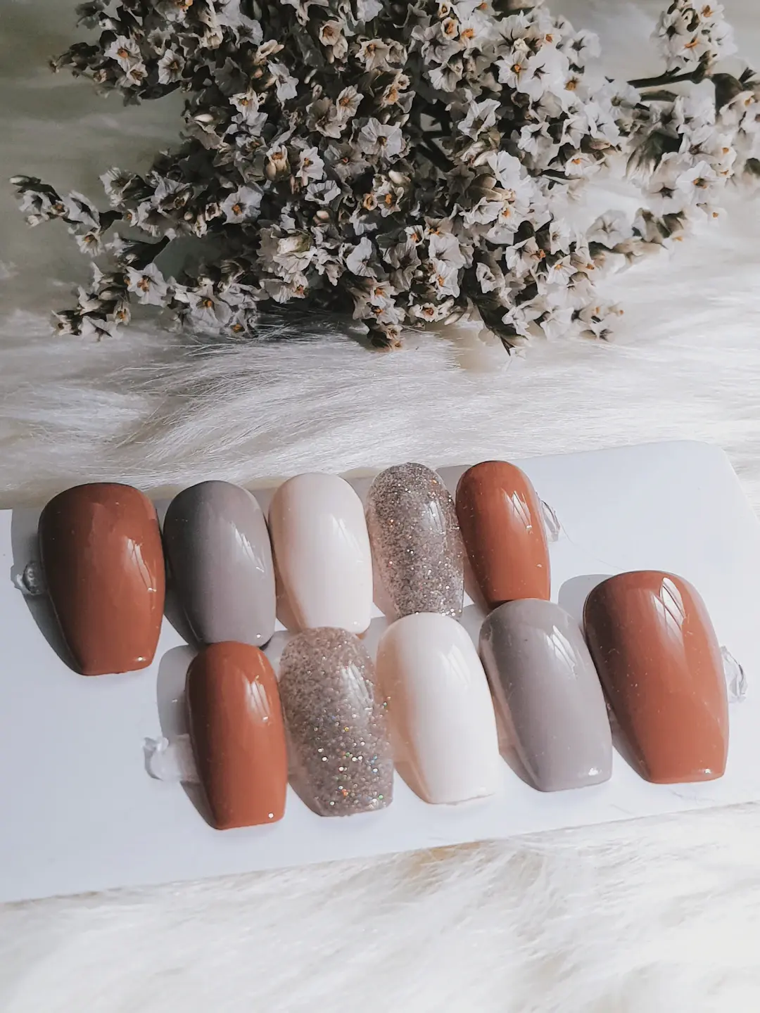 Die richtige Technik für perfekte Nagelübergänge