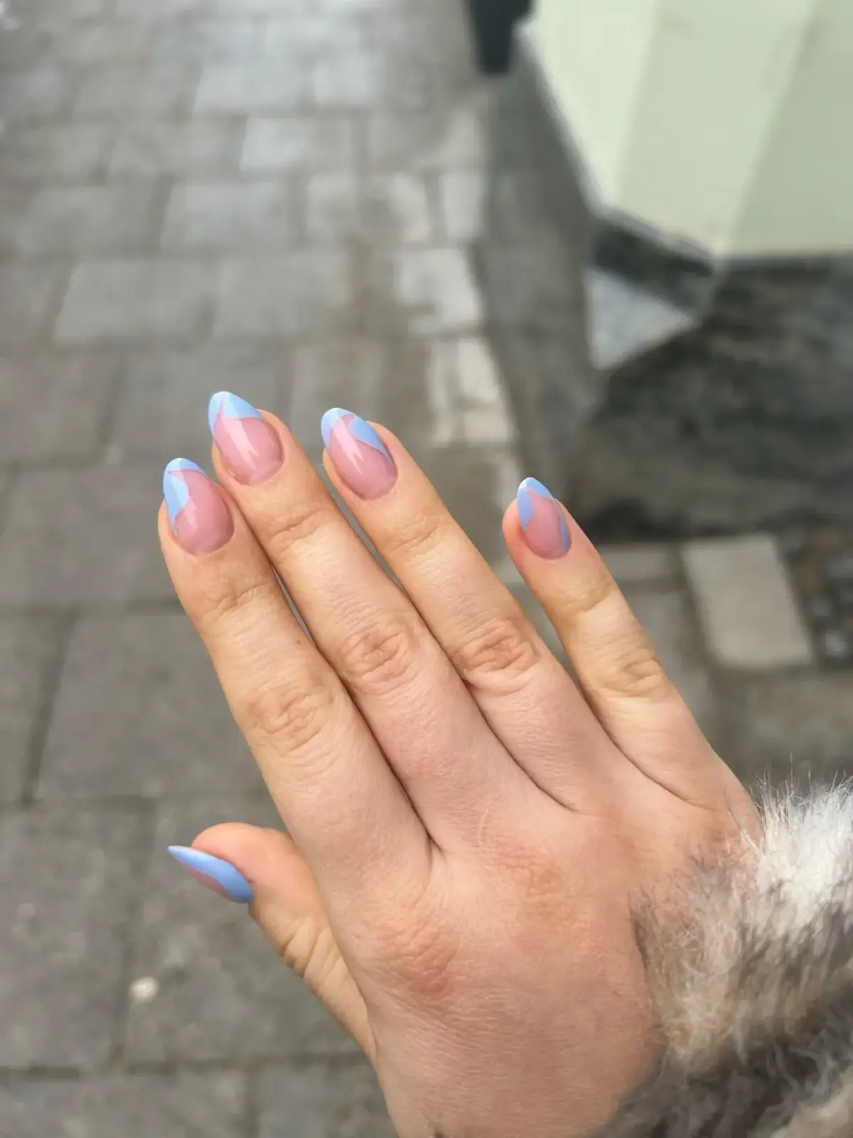 Frühlingsnägel 2026: 16 trendige Nageldesign-Ideen