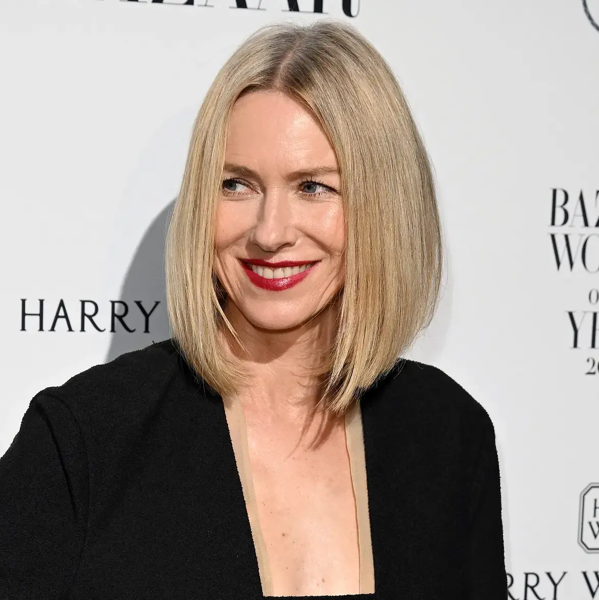 Voluminöser Italian Bob, eleganter Premium Haarschnitt St. Gallen.