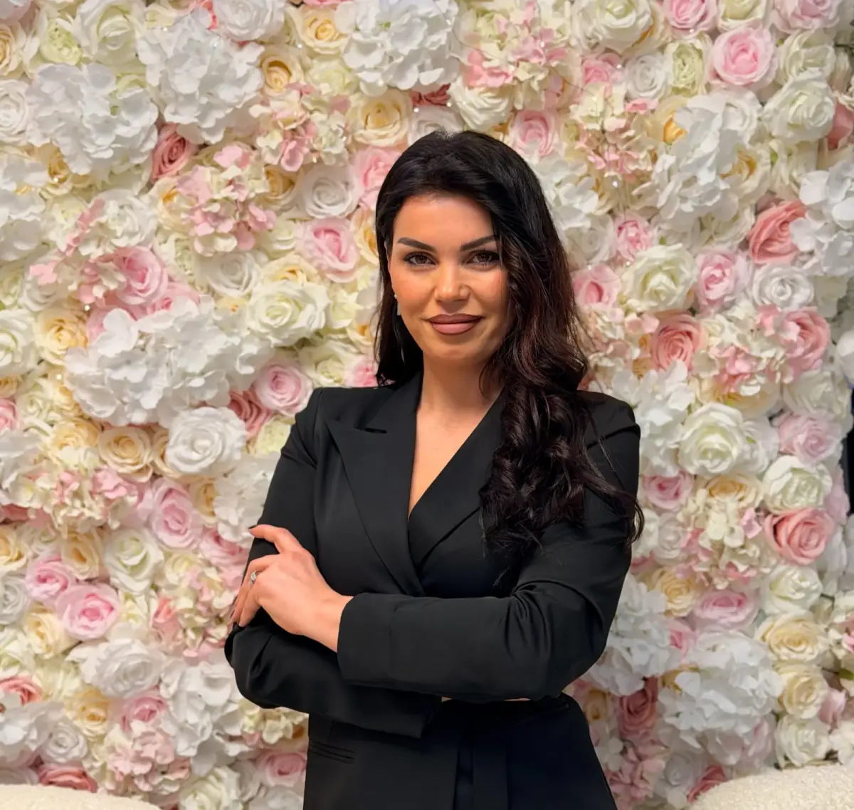 Neta, Inhaberin und Expertin für Premium Gelnägel und HydraFacial Behandlungen im Beautycenter St. Gallen.