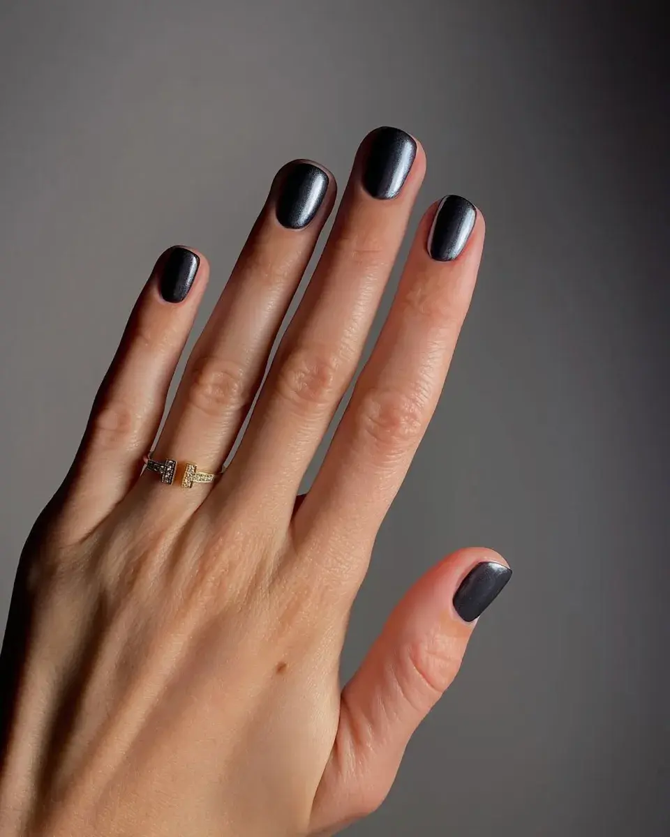 Anthrazitgrauer Nagellack Beautycenter by Neta