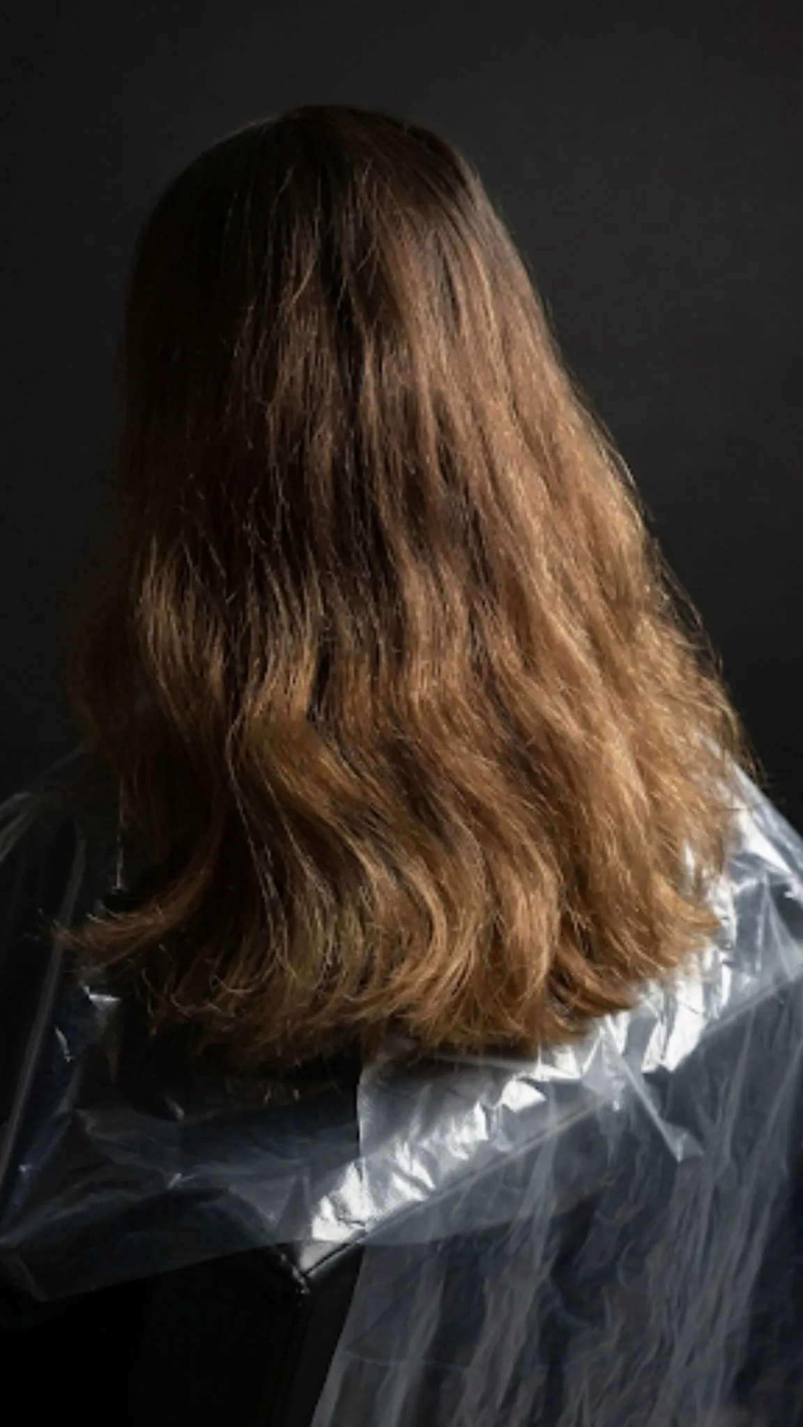 Balayage vorher — ausgewachsene Highlights mit Orangestich