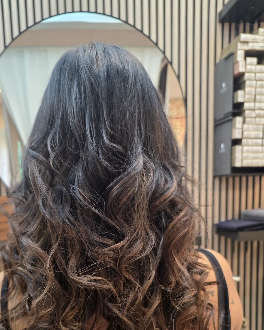 Weich verlaufendes braunblondes Balayage im Beautycenter by Neta St. Gallen